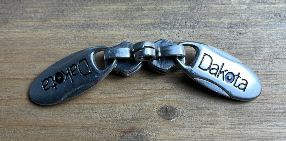 2x Dakota by Tumi Replacement Sliders - Nickel, Large (Zipper Pulls / Pull Tabs)