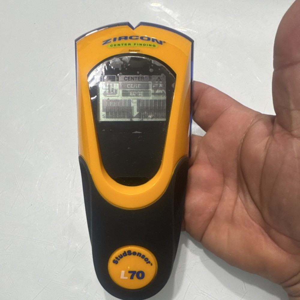 Zircon StudSensor L70 Stud Finder Digital Display & WireWarning Detection