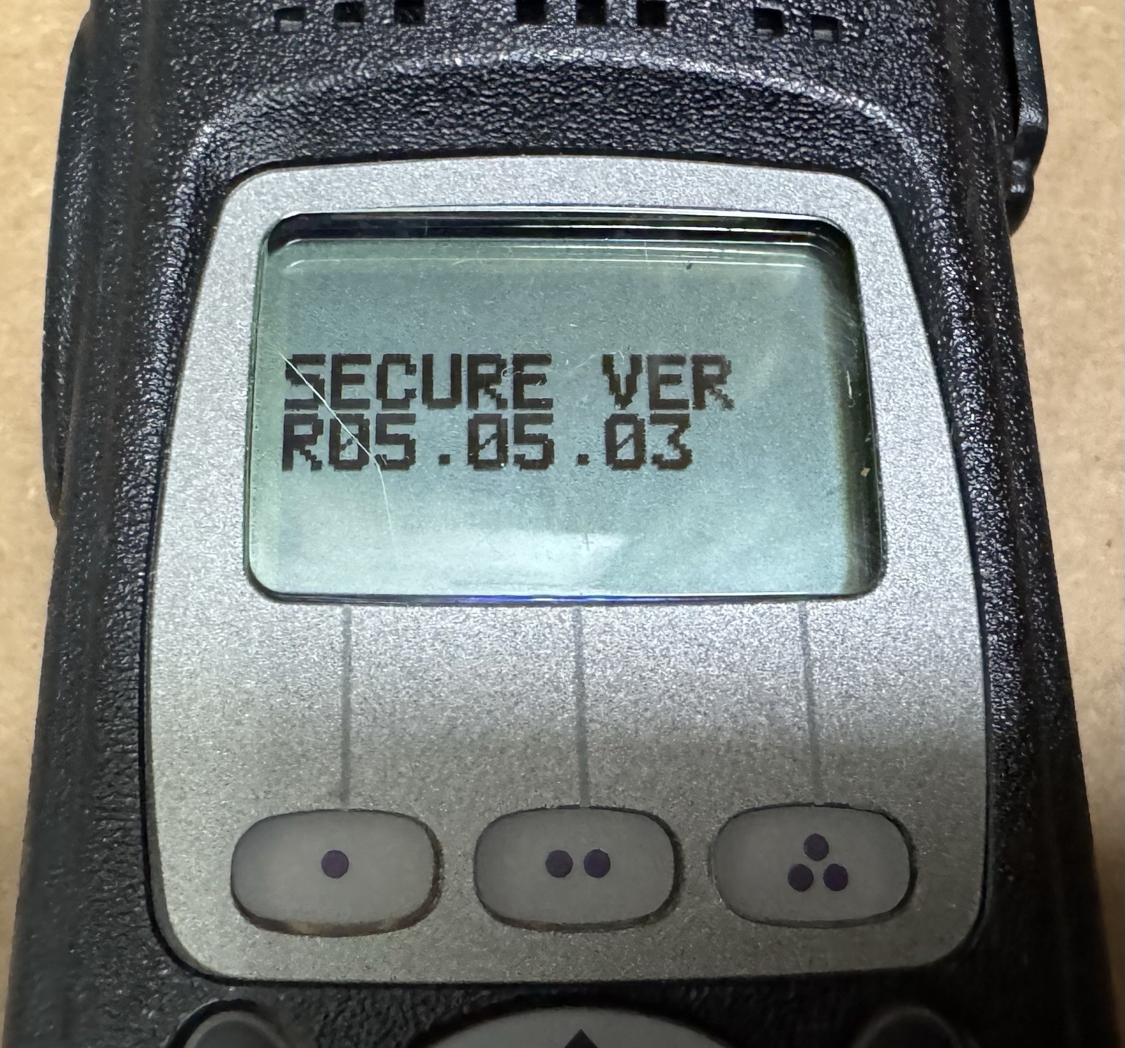 Motorola XTS5000R III VHF 136-174MHz P25 Radio AES-256 KEG3 H18KEH9PW7AN *NEW*