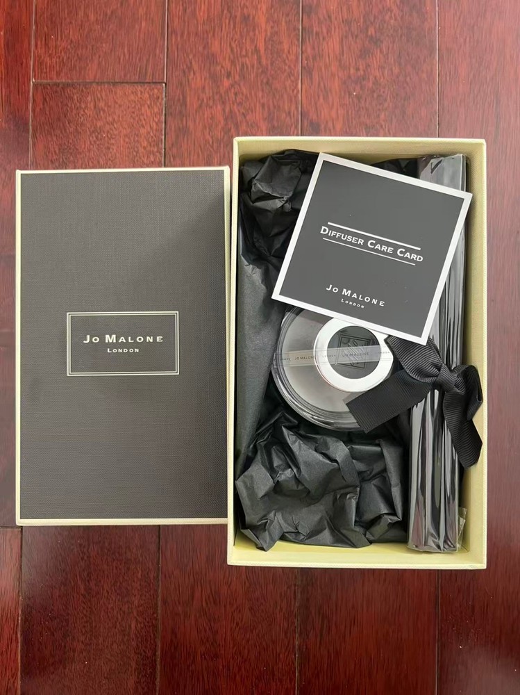 New in Box Surround diffuse By Jo Malone multi Scent options 165ml/5.6 fl oz