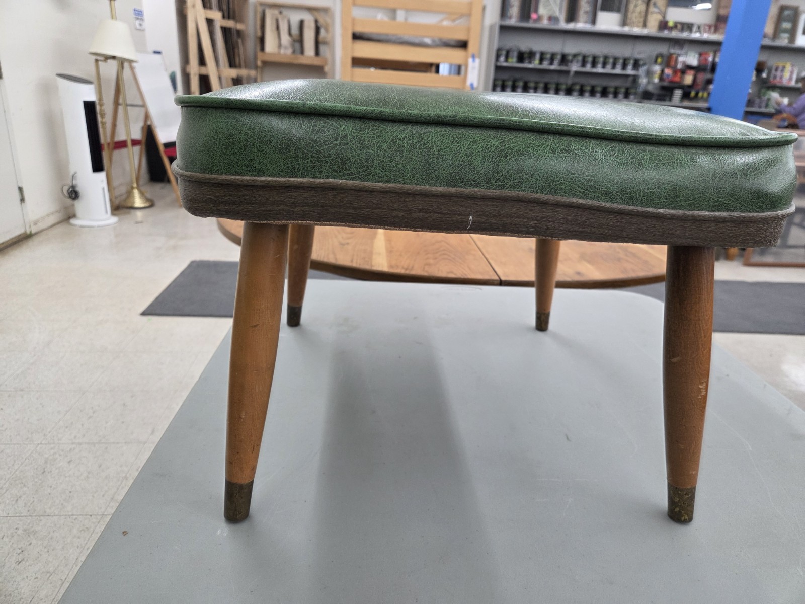 VINTAGE WONDERFUL MID CENTURY, AVOCADO GREEN VINYL, FOOT STOOL WITH LEGS!