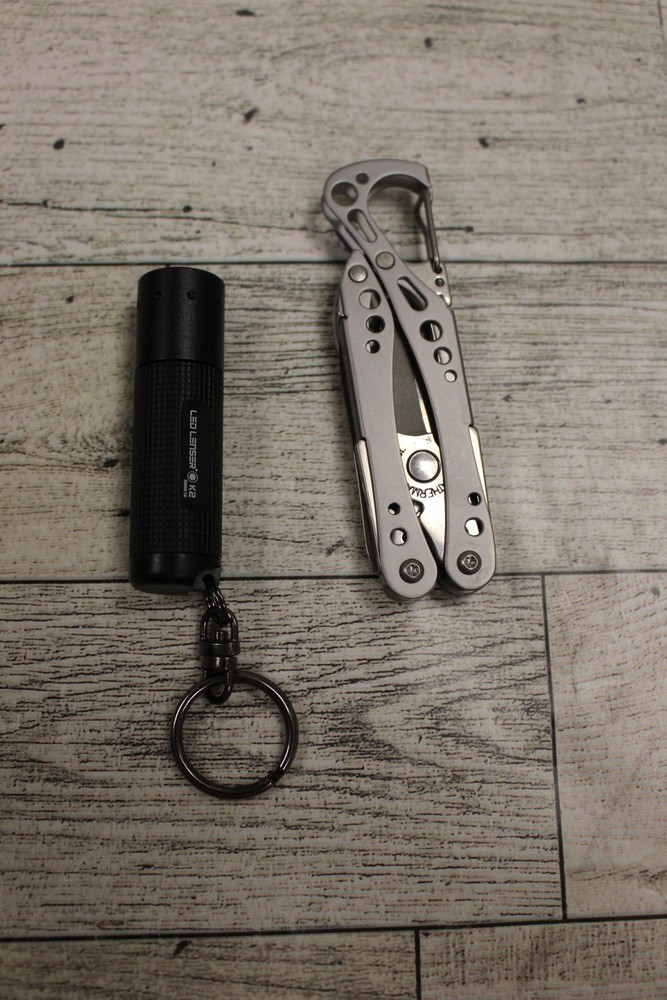 Leatherman Style CS 44-60 Multitool with K2 Flashlight - Used