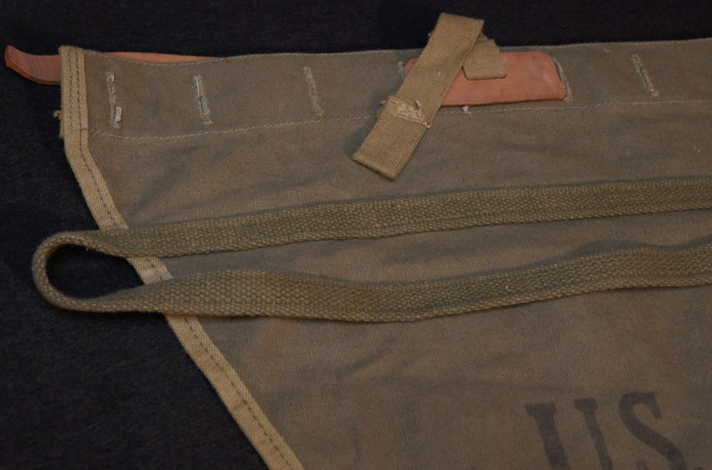 WW2 US M1923 Haversack Field Pack Bottom Roll 'B B Co 1944', Two-Tone & Leather