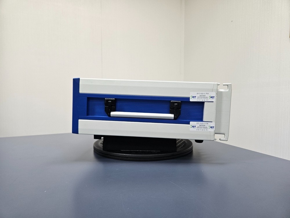 FW Bell 8030 Gauss Teslameter