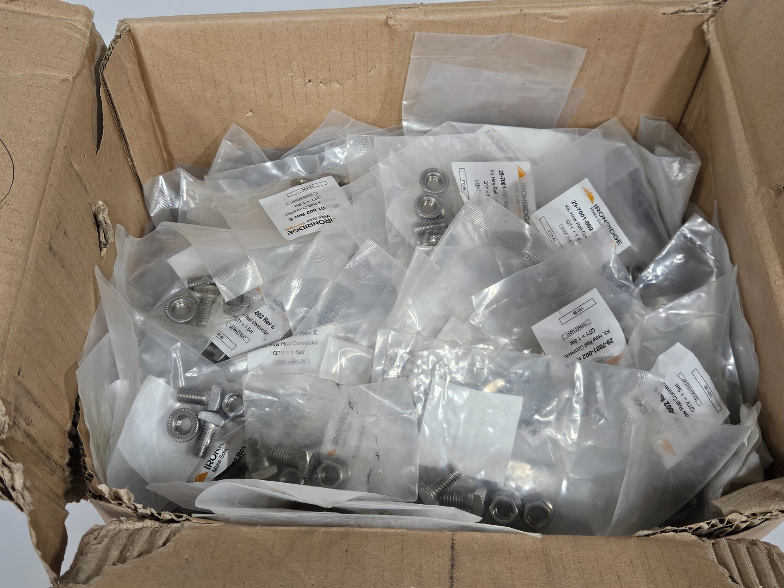 Lot of 25 IRONRIDGE 29-7001-002 Rev E Hdw Rail Connector Hardware Kit for Solar