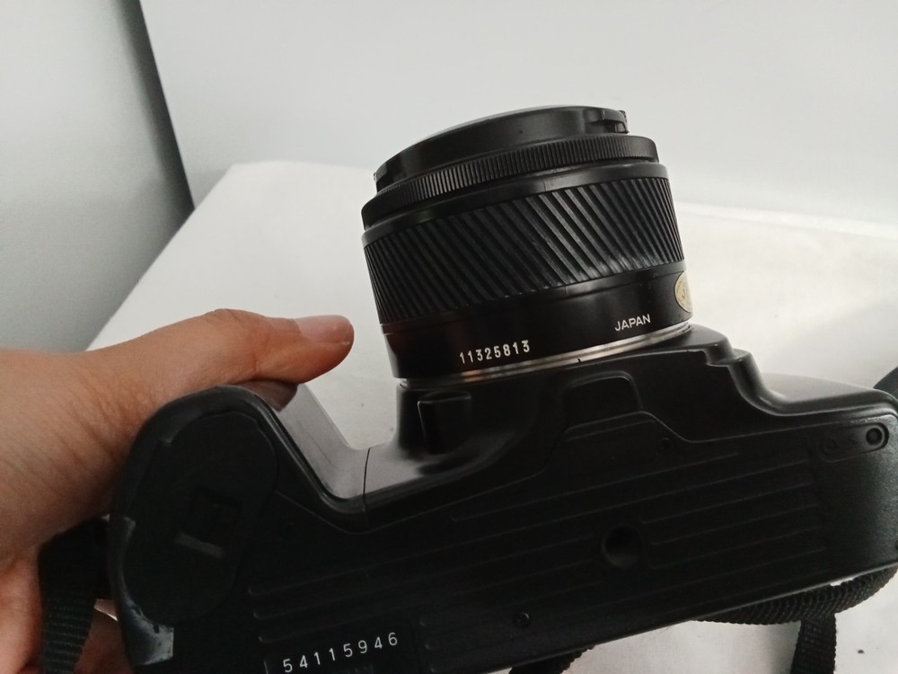 Minolta Maxxum 3000i 35mm Camera With Flash Untested