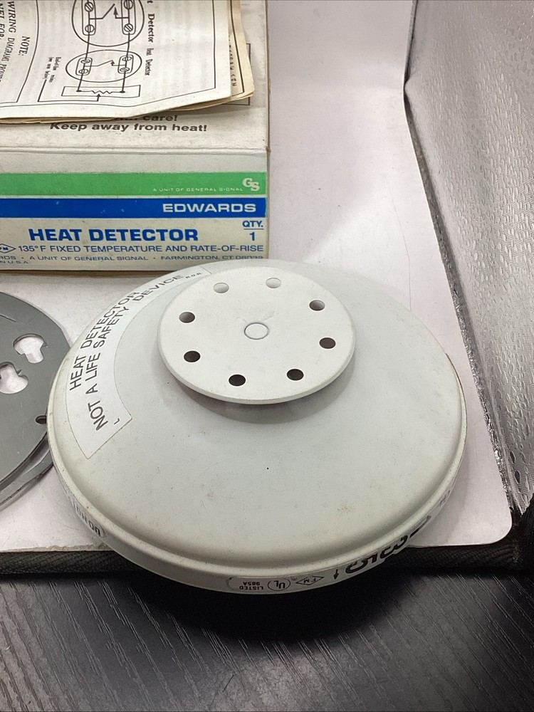 EDWARDS 281B HEAT DETECTOR 135° Fixed Temperature