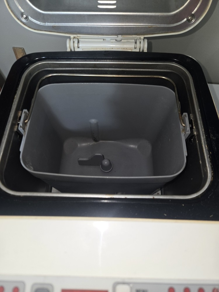 Welbilt ABM 6000 The Bread Machine Bread Maker