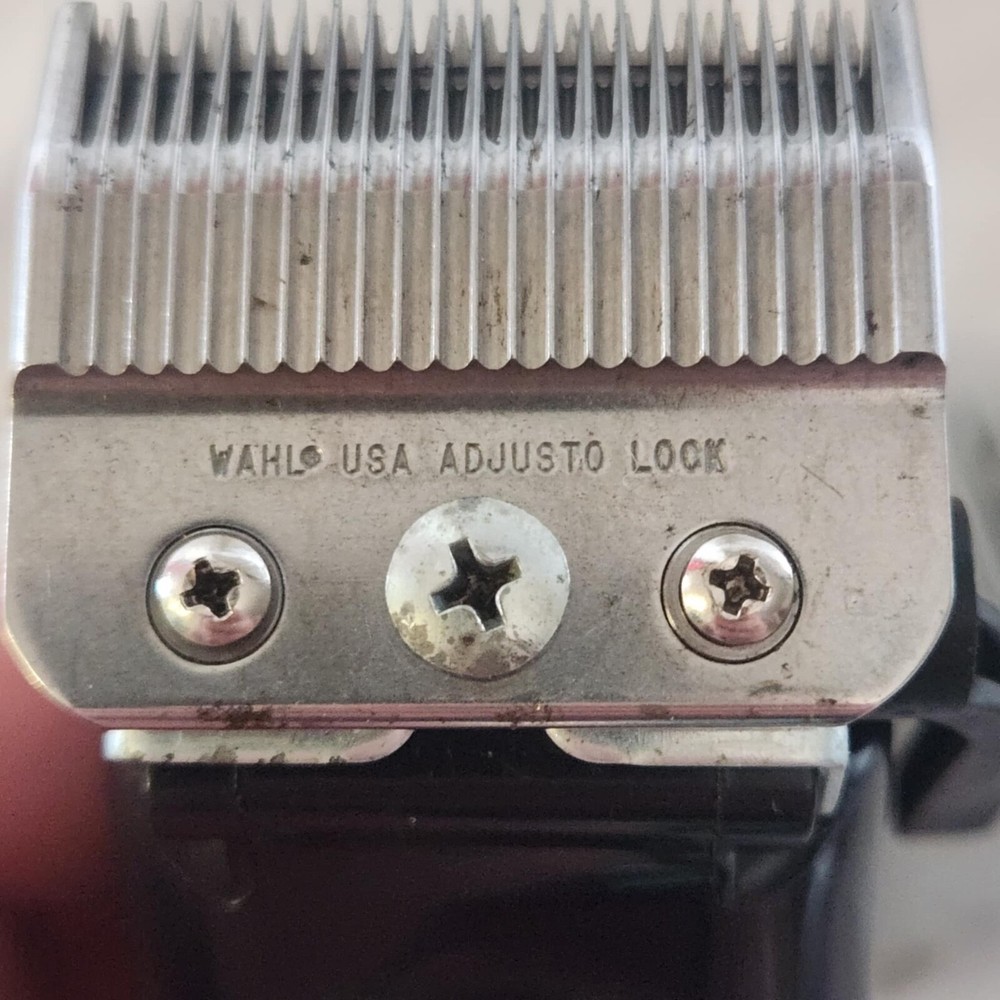 WAHL Professional Pilot Clipper. Compact.Includes 5 Guards