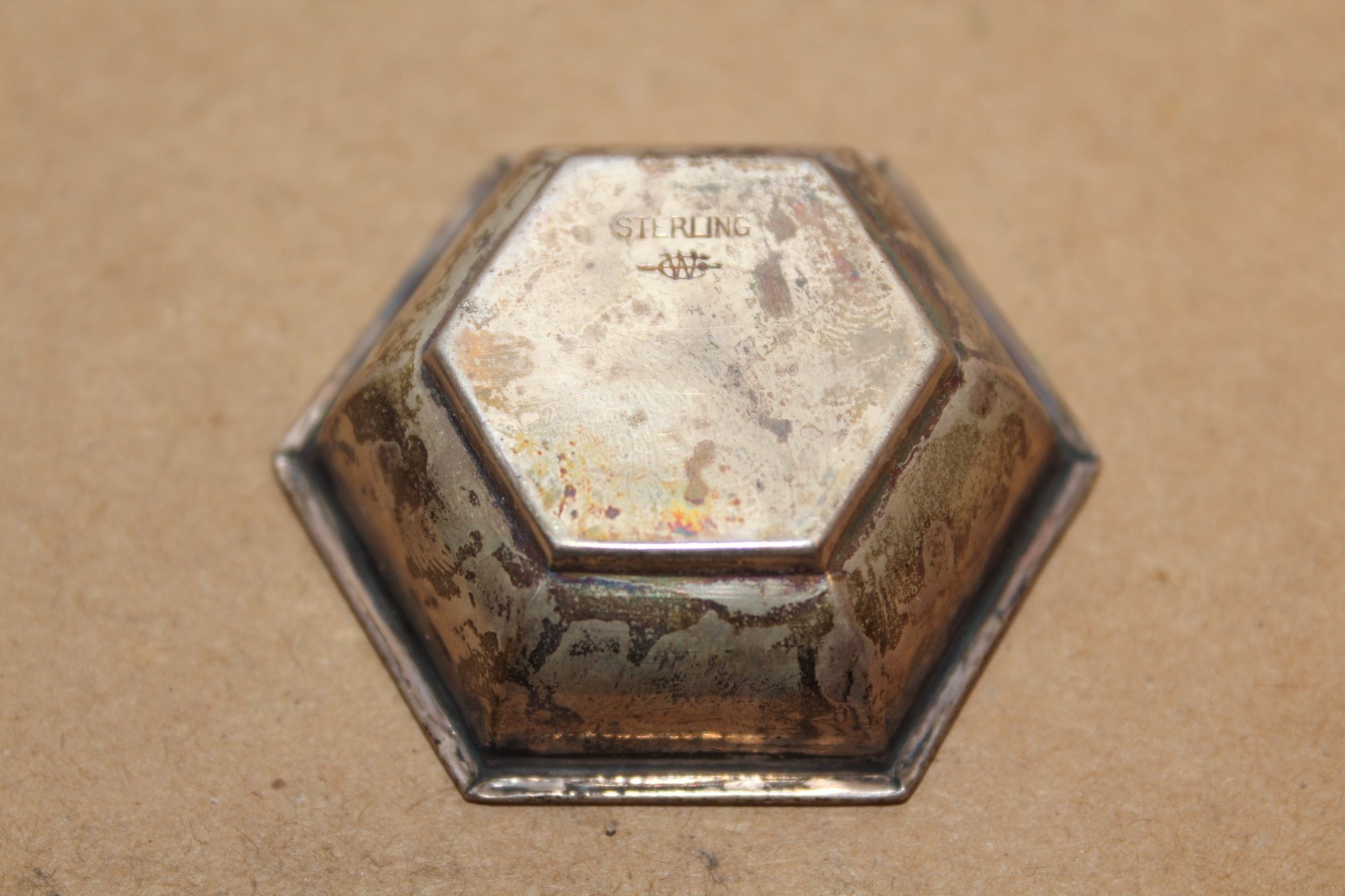 ANTIQUE STERLING SILVER SALT CELLAR 6 GRAMS