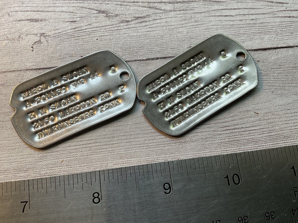 ORIGINAL WWII PAIR WOMAN WAC NOK DOG TAGS WILKINSBURG PA