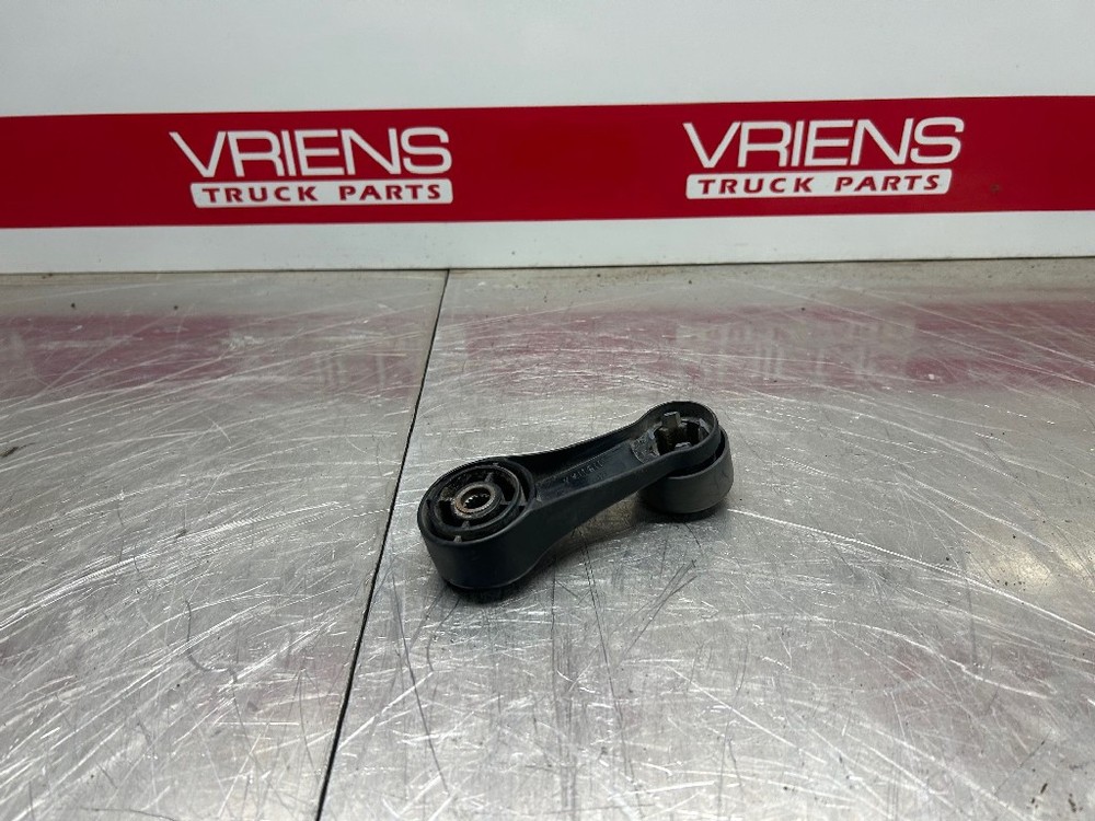 KENWORTH CRANK-WINDOW ASSEMBLY 20-16677