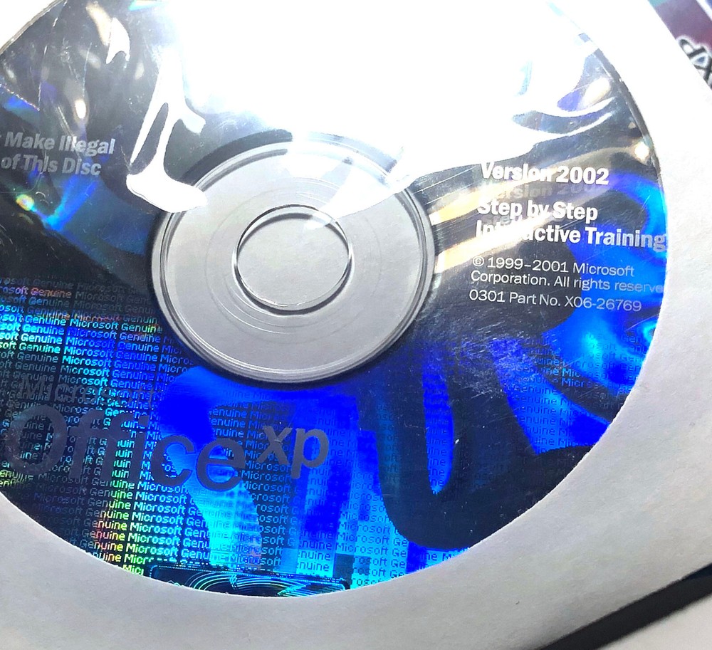 Microsoft Office XP Standard Version 2002 PC Computer Software Complete