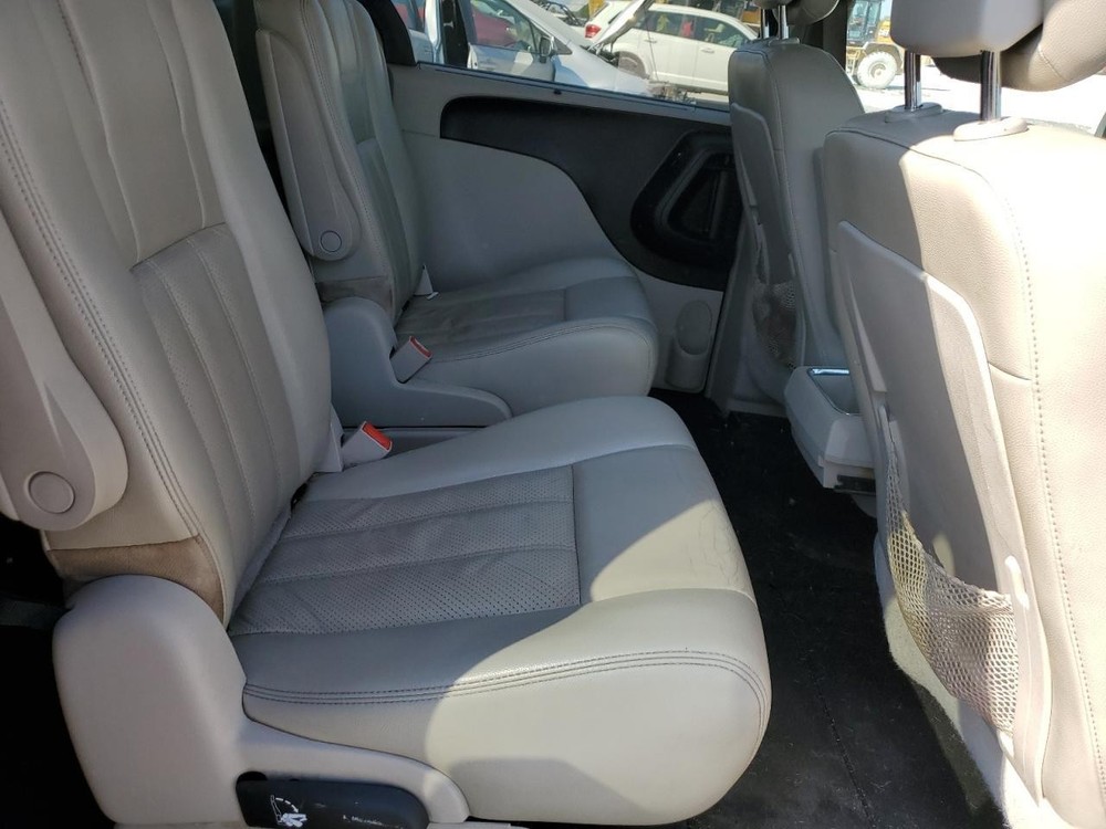 Used Blind Spot Detection System Warning Control Module fits: 2011 Chrysler Town