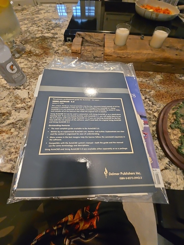 USING AUTOCAD 2.5 by James E. Fuller (1987, Paperback) vintage computer book