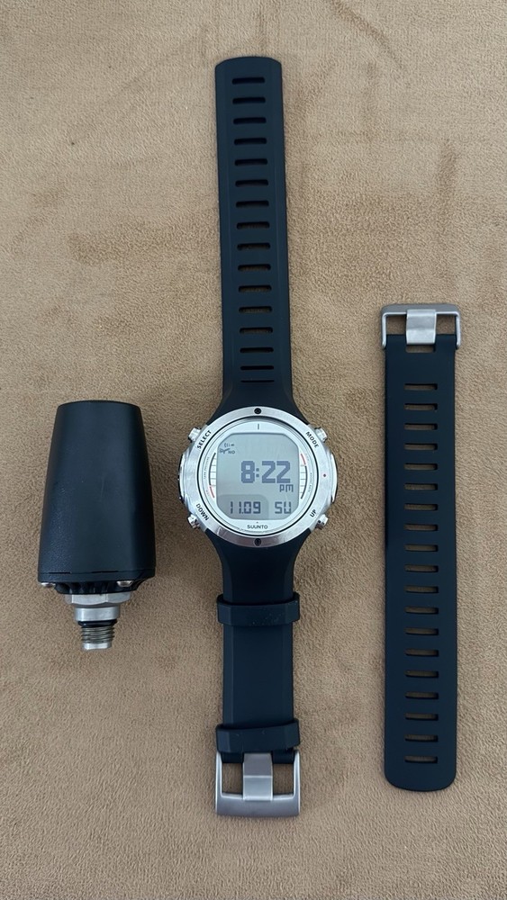 Suunto D6i Dive Computer with Transmitter Just 22Hour Scuba Dive