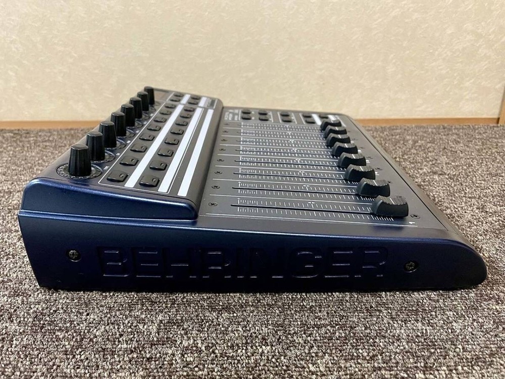 Behringer BCF2000 B-CONTROL FADER USB MIDI Controller Motorized Faders Working