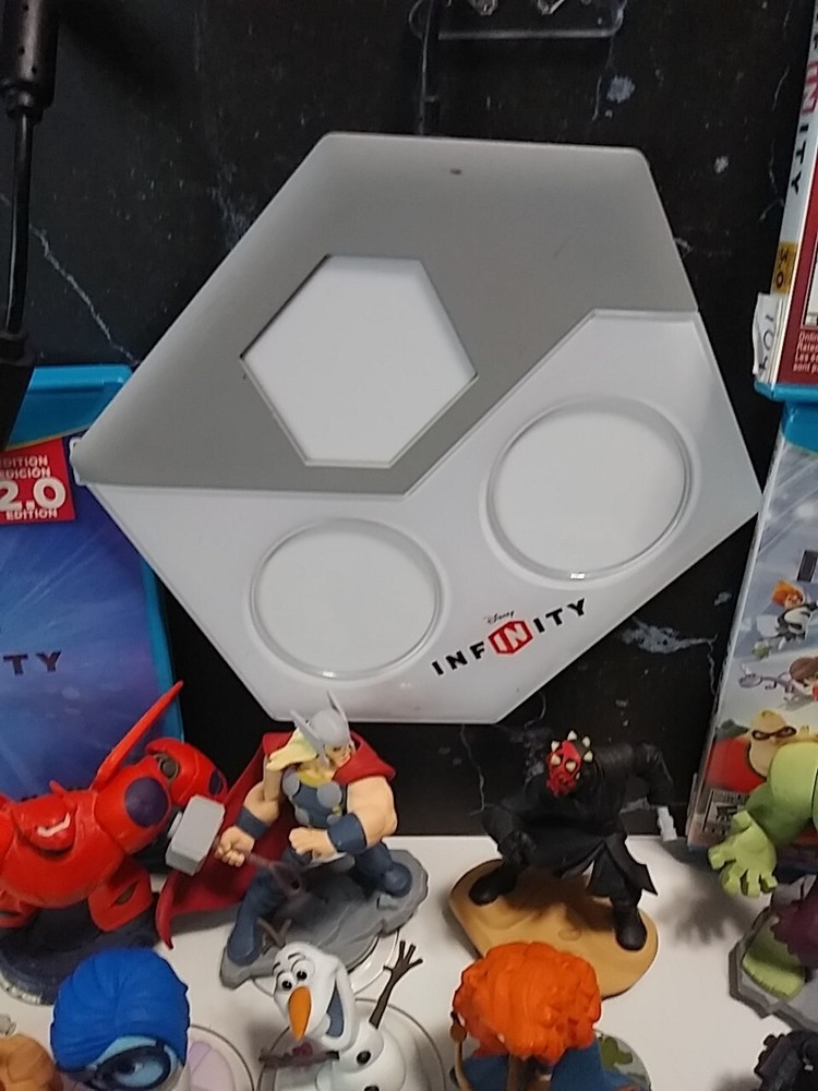 We You Infinity Game With 23 Game Characters And Three Disc Games