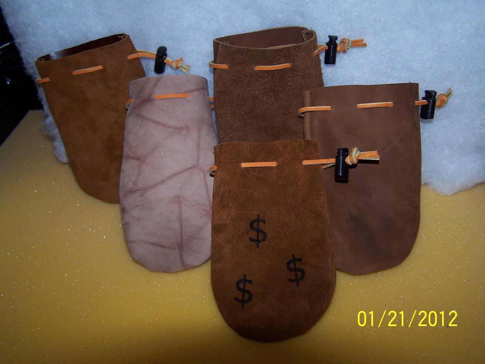 CUSTOM MADE LEATHER MUZZLELOADER AMMO BAG