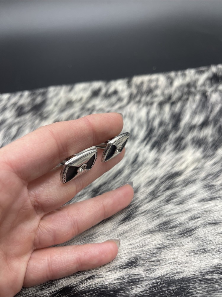 Stunning Silvertone Vintage Cuff Links #Q48