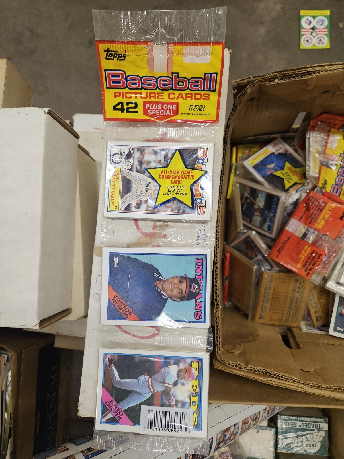 100 Baseball Card Lot - UNOPENED Packs - Possible HOF Or Rookies - See QTY Bonus
