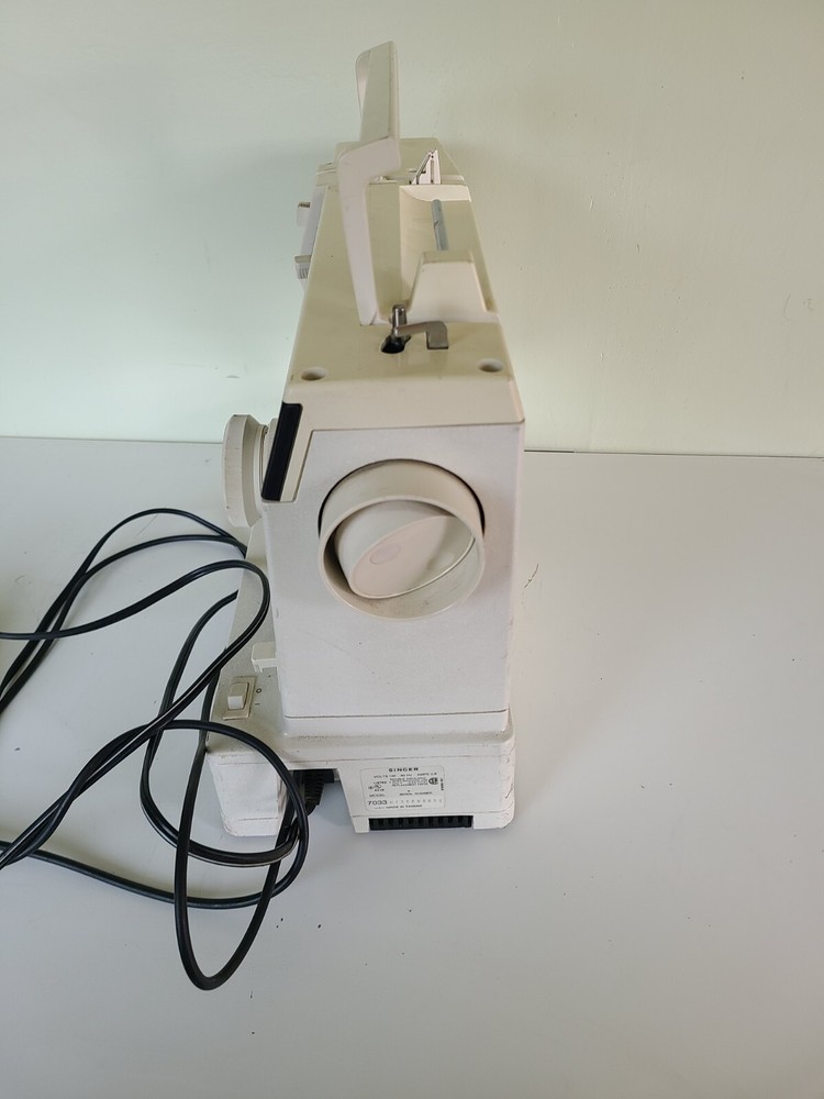 Limited Edition Singer 7033 Sewing Machine With Custom Presser Handle Control