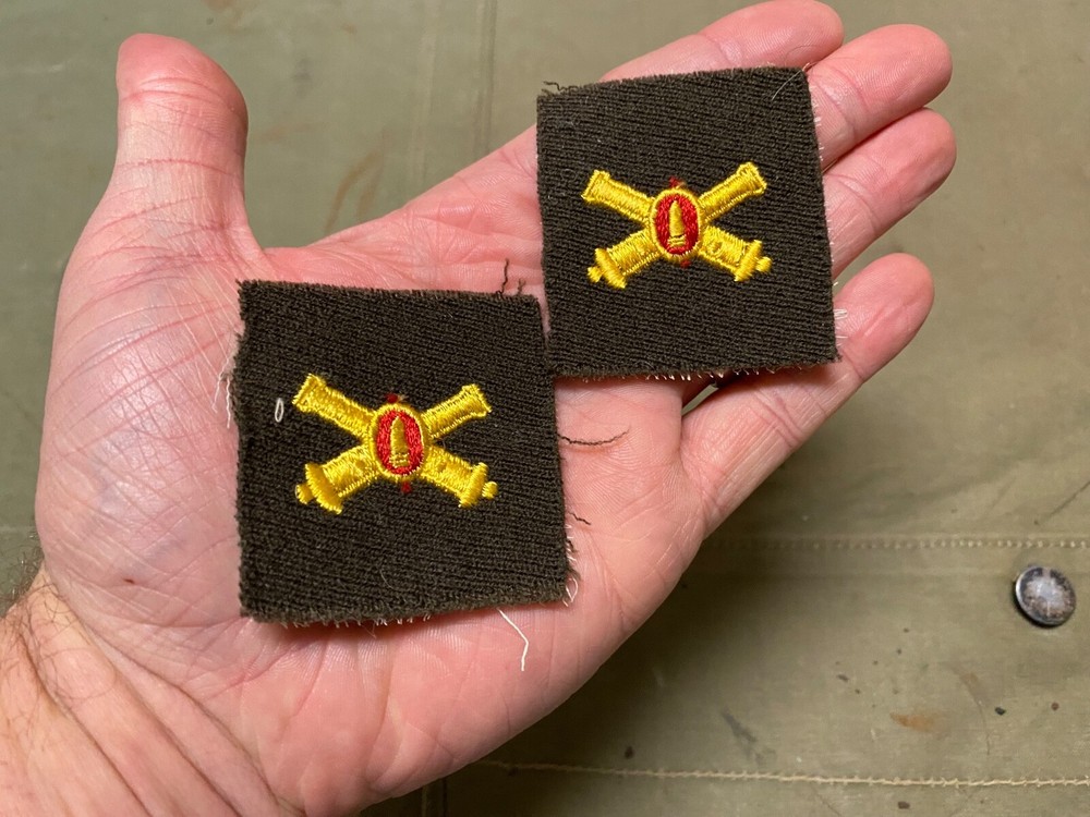 ORIGINAL WWII US ARMY JACKET SHIRT SEW ON "ARTILLERY" OFFICER COLLAR INSIGNIA