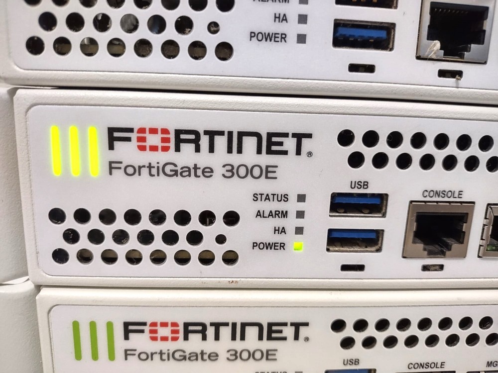 FortiGate FG-300E Network Security-Firewall "unregistered"