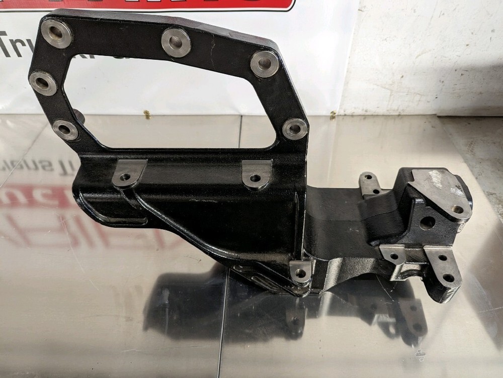 PETERBILT 367, 388, 389, 567 BRACKET-COMMON CHASSIS B11-6078