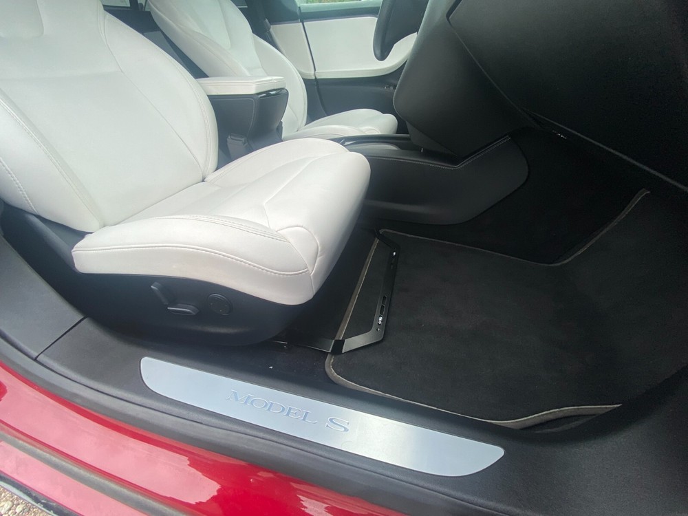 Fire Extinguisher Bracket Holder Mount for Tesla Model S Performance Plaid