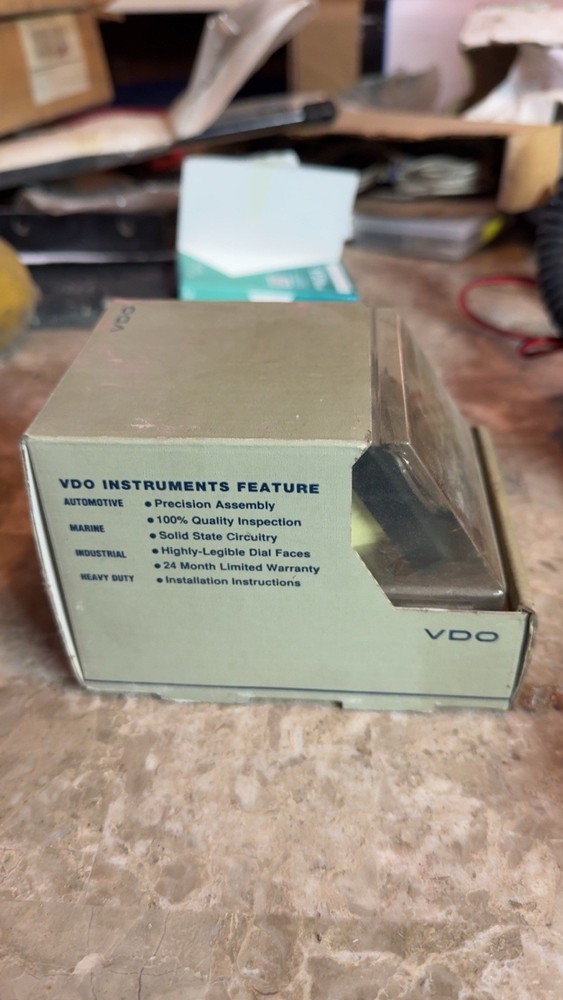 VDO 352 005 150PSI Pressure Gague