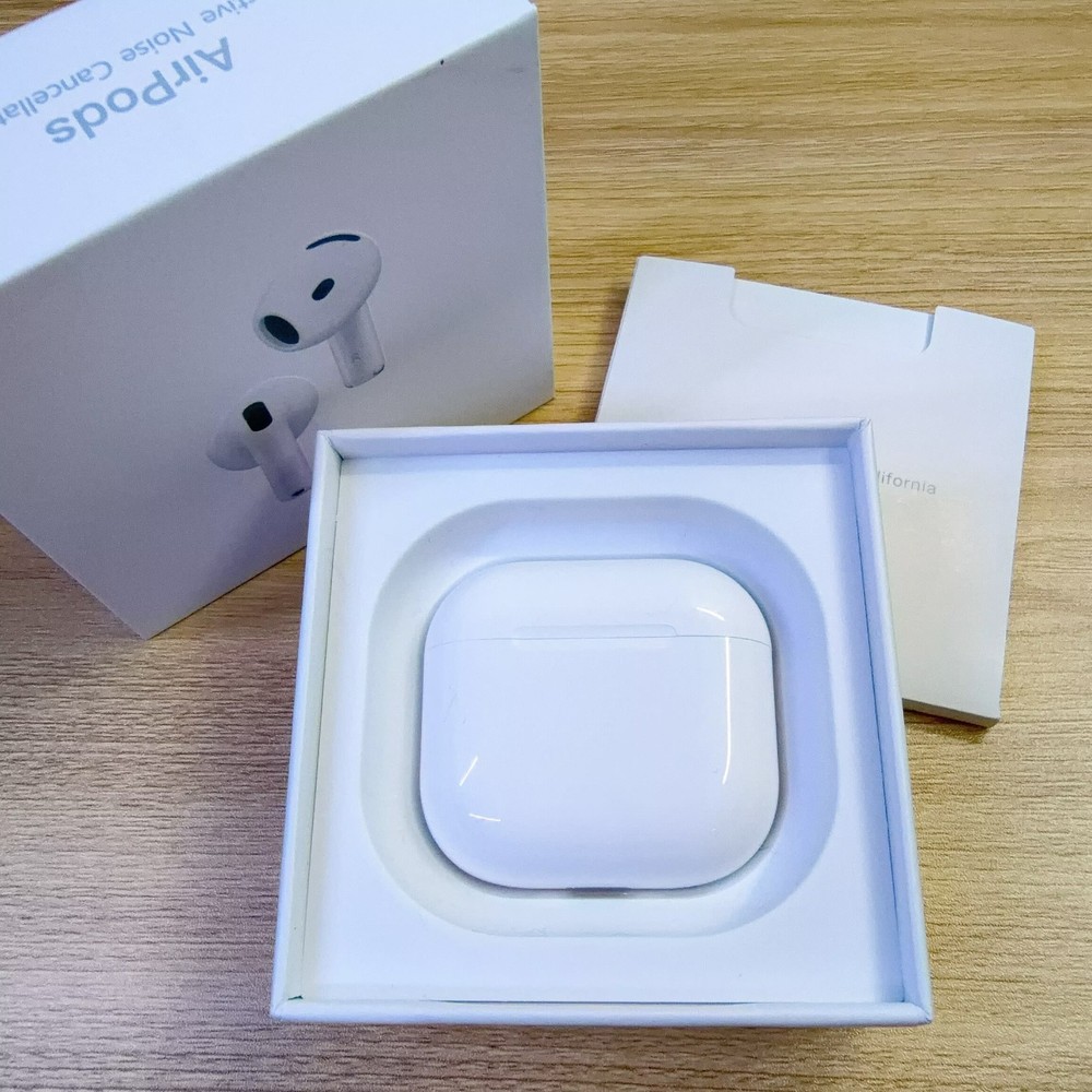 Sealed AirPod 4 with USB-C Charging Case 4th generation White (ANC)