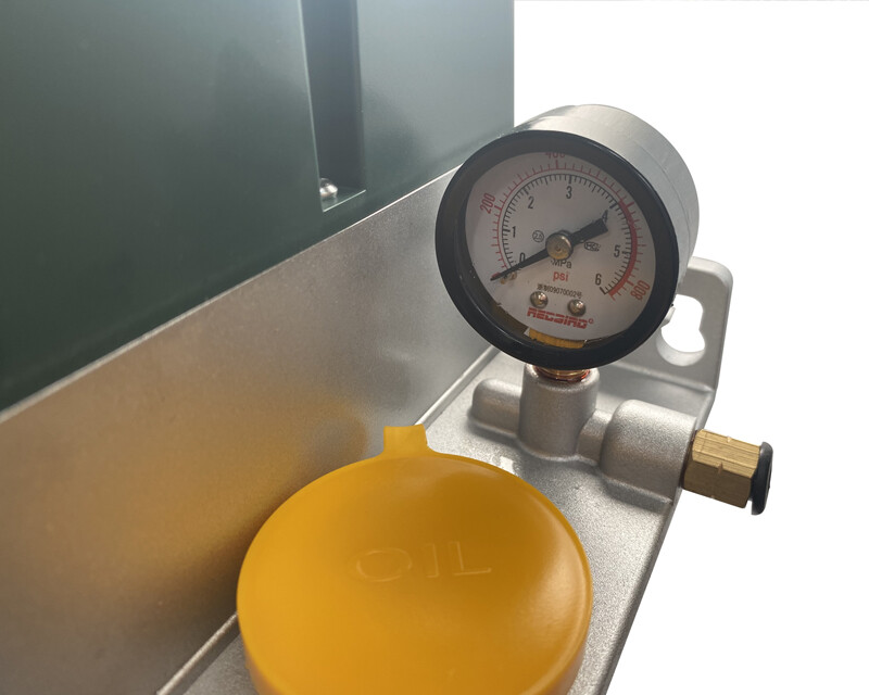 110V 2L Automatic Lubrication Pump Oiler Digital Numerical Control Oil Pump