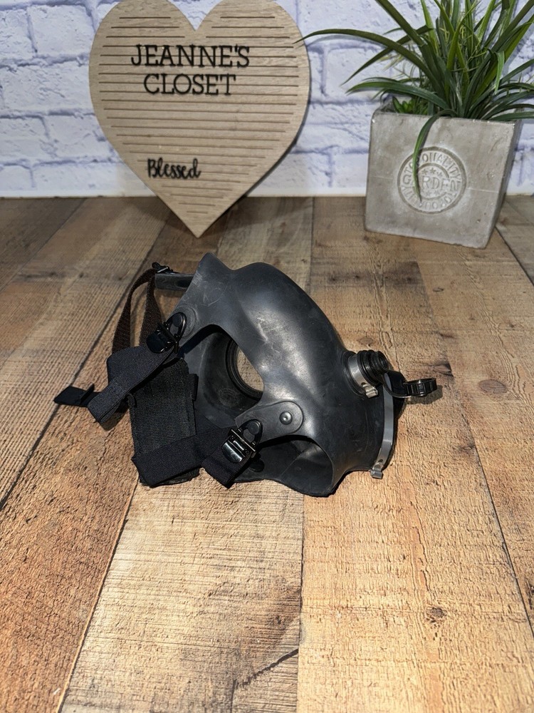 Original Israeli Protective Gas Mask One Size Adjustable Without Filter