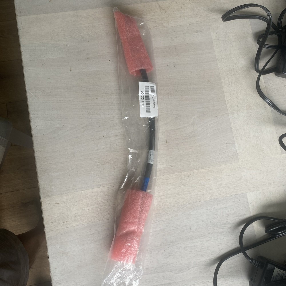Cisco 37-1122-01 Power Stack Cable Rev AO New