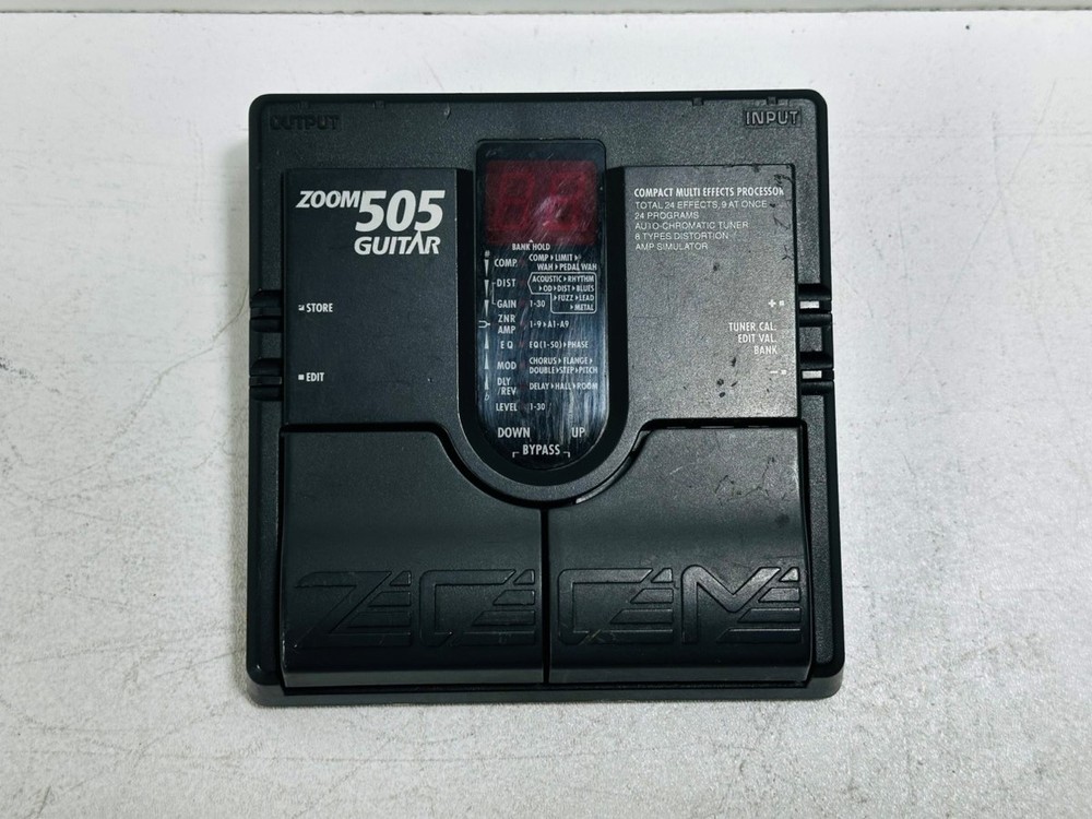 ZOOM 505 GUITAR MULTI-EFFECT PEDAL (P03062678)