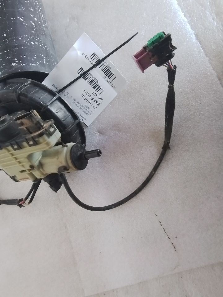 2012-2016 EXPRESS SAVANA 2500 3500 DEF PUMP