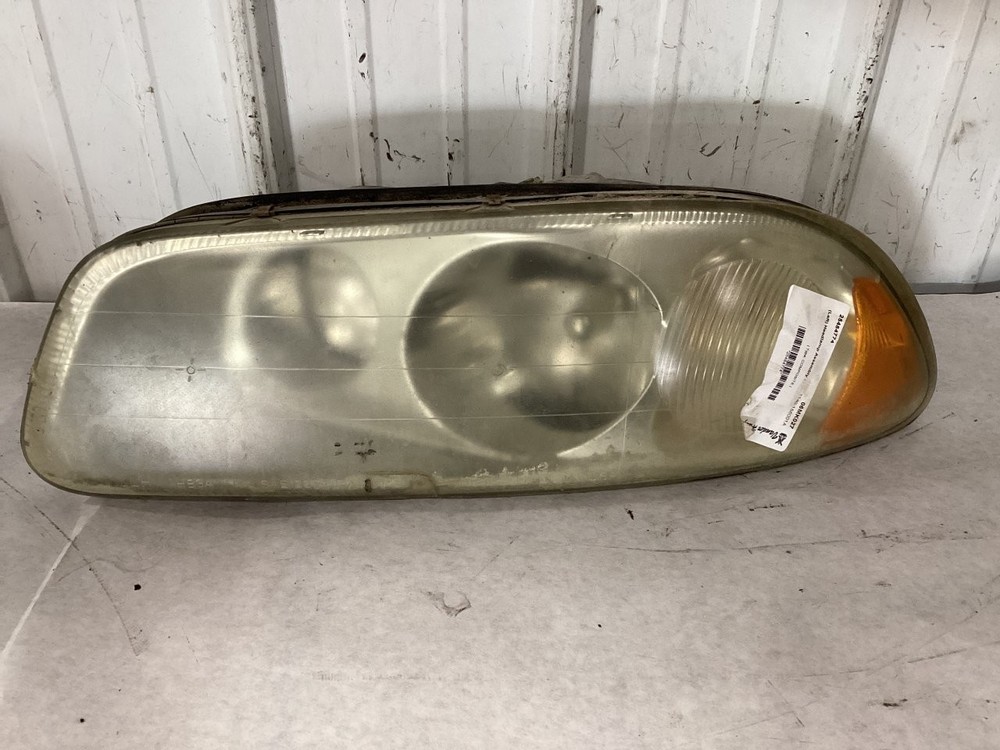 2005-2007 Mack CXN Left/Driver Headlamp - Used