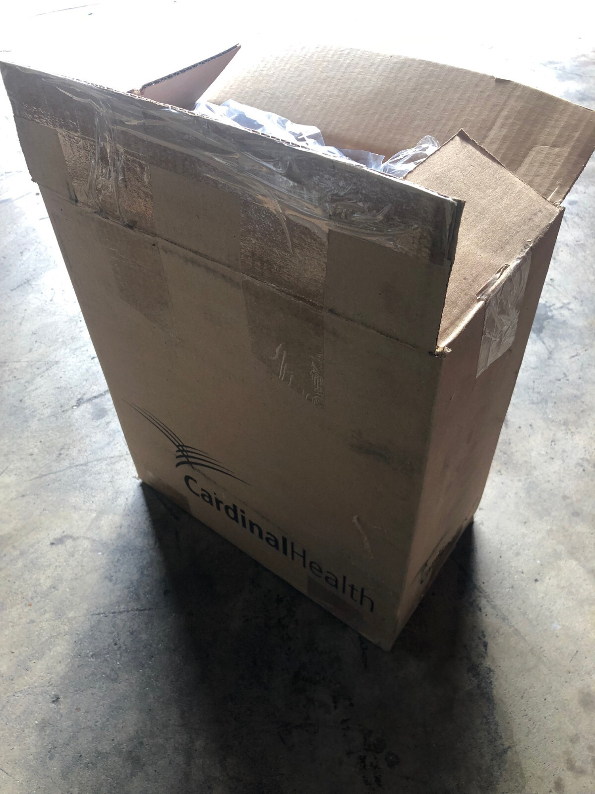 20x Surgical Gown Nonreinforced Convertors XL 9545 Cardinal medi Clinic Hospital