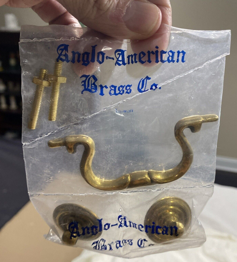 This Old House DIY NOS & Used Hooks Chains Knobs Pulls Clips Hinge Screws Clamp