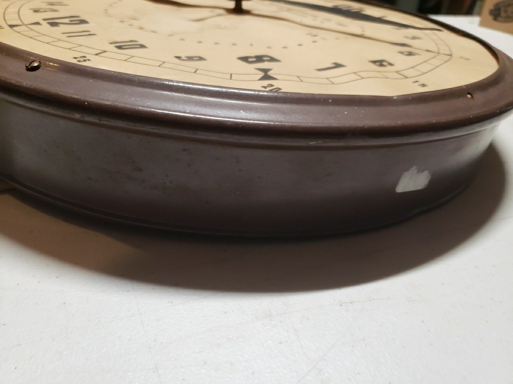 Vintage Elm Manufacturing Co Clock,
