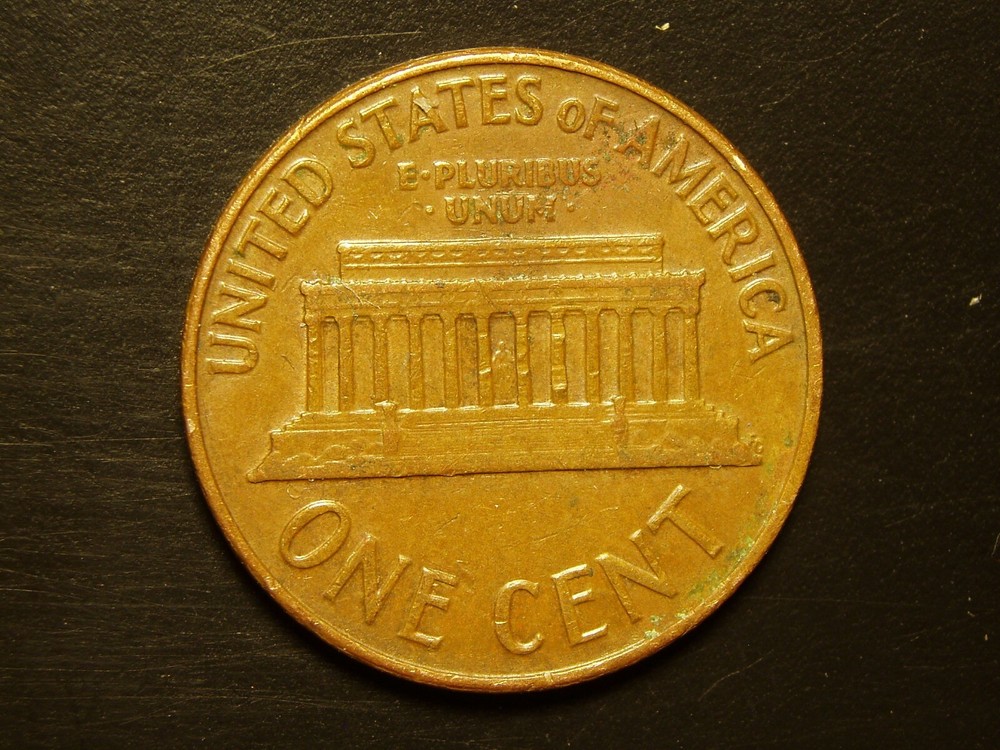 1961 ONE LINCOLN MEMORIAL CENT #85