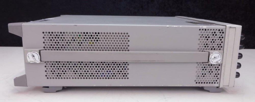 Agilent / HP E4432B ESG-D Digital RF Signal Generator