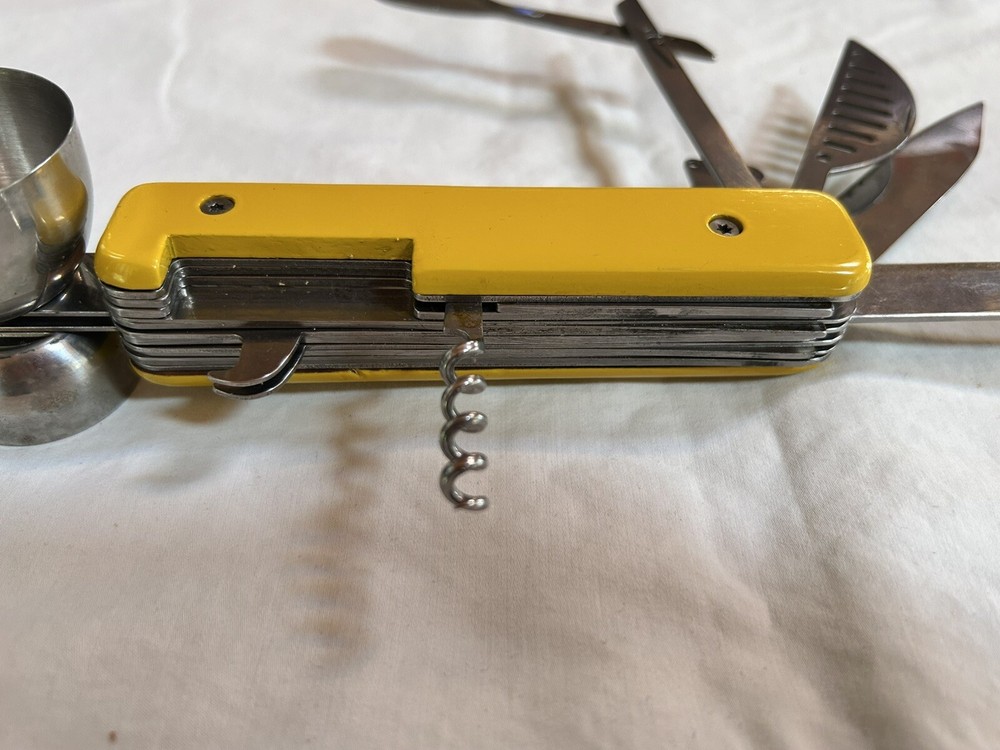Johnnie Walker Bar Multi Tool Bartender Tool