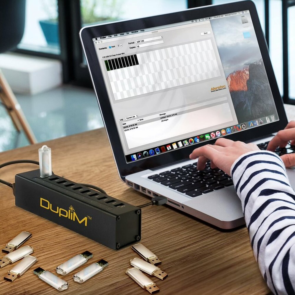 DupliM 1:10 Mini USB 3.0 Flash Drive Duplicator Computer Connected for PC & MAC