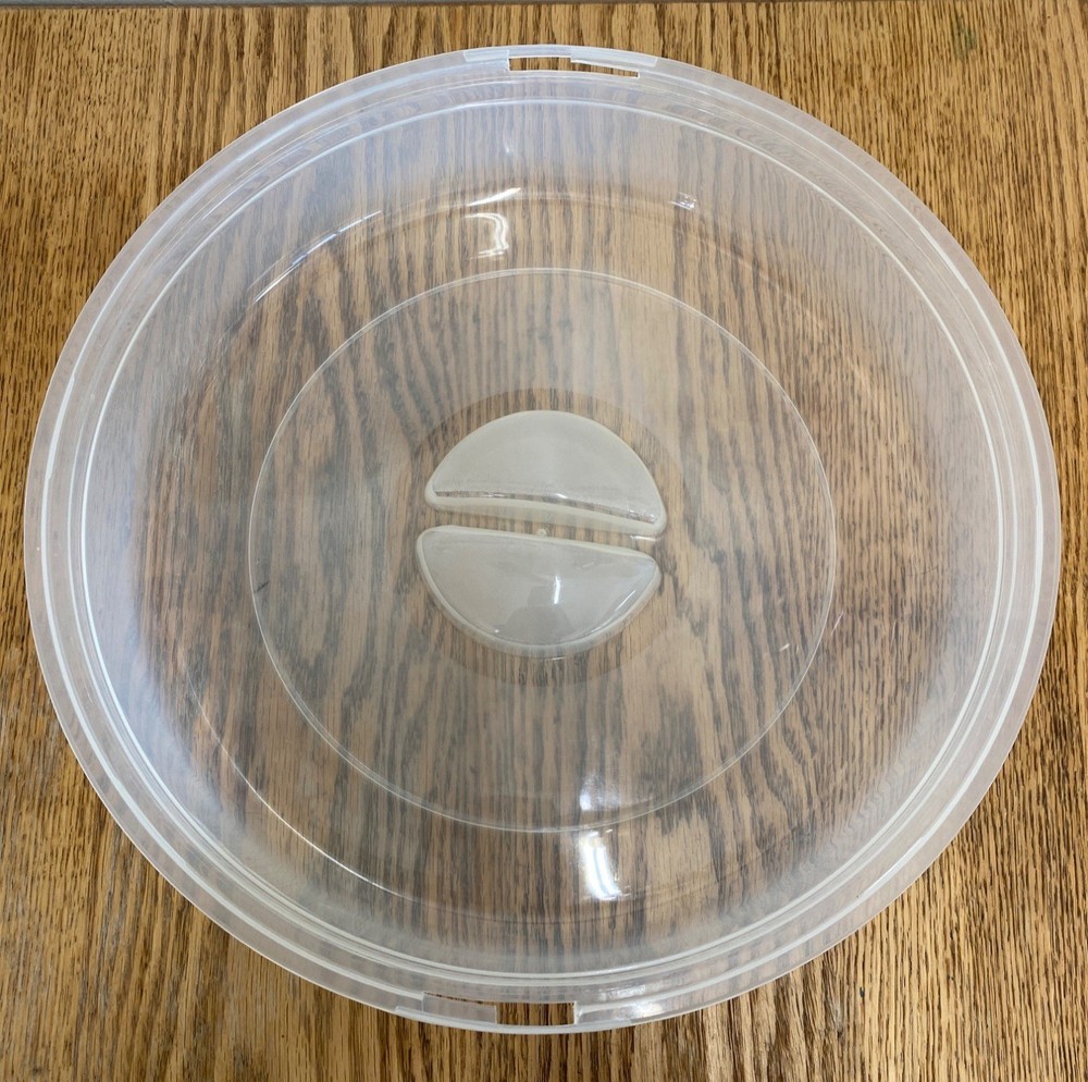 Round Plastic Divided Party Serving Platter