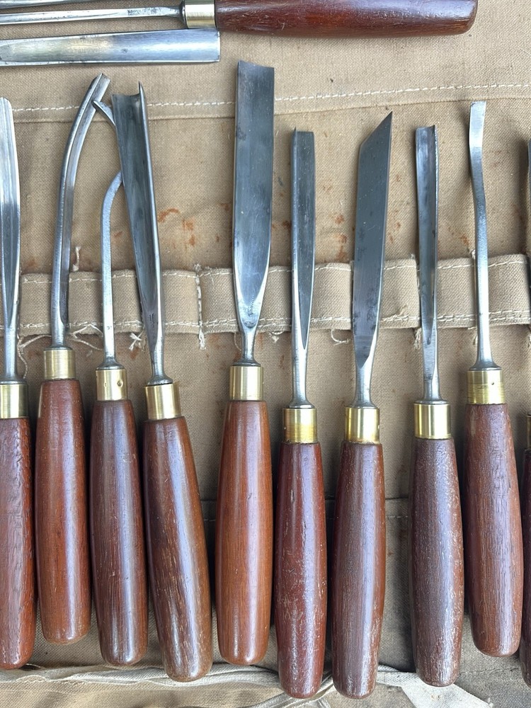 Lovely Antique Set Of 23 Marples & Sons Carving Chisels Gouges In Roll