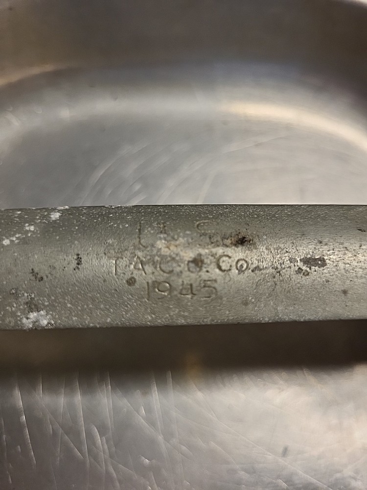 ORIGINAL WWII US ARMY & MARINE MESS KIT-DATED 1945