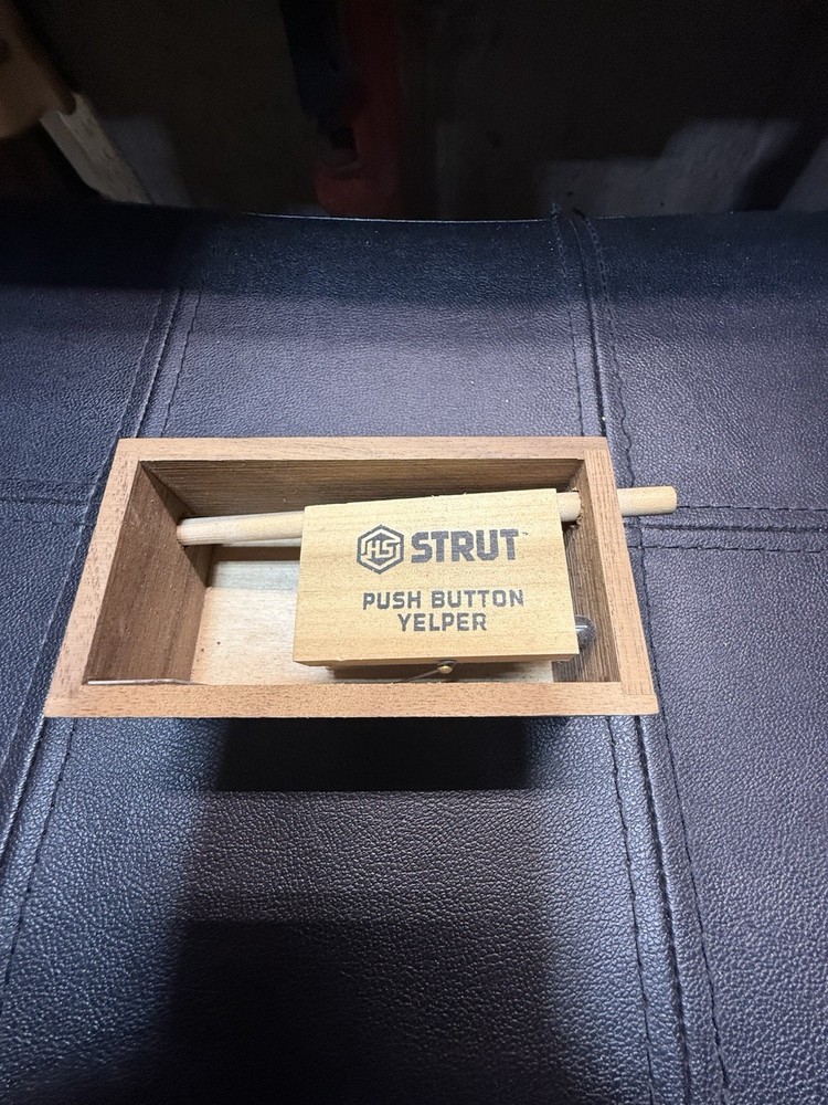 HS STRUT Push Button Yelper Hardwood turkey Call