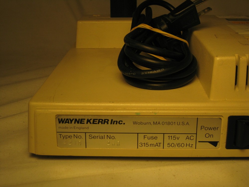Wayne Kerr Automatic LCR Meter 4210 digital electronic test equipment *powers on